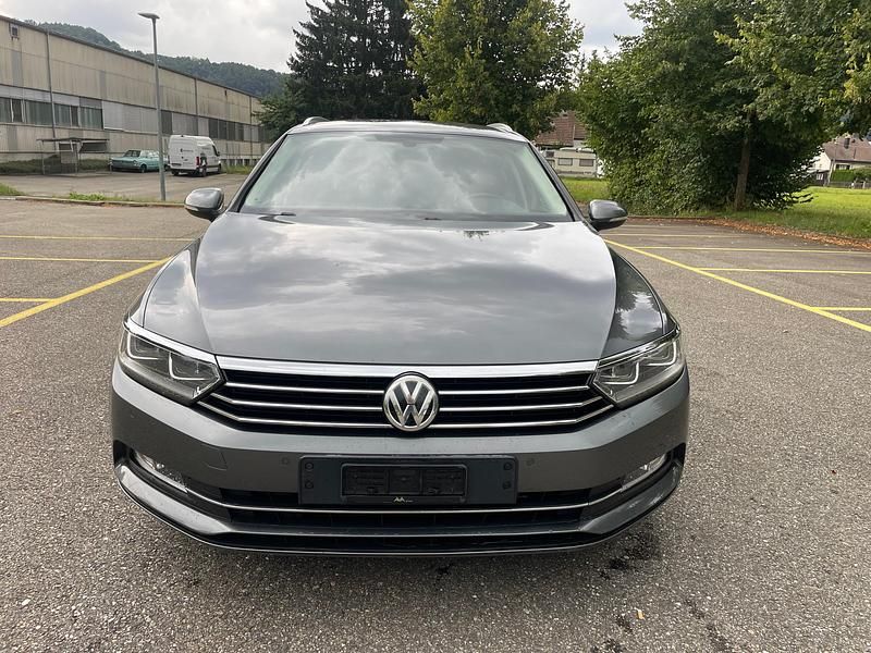 Gebraucht VW Passat Comfortline 120 PS (88 kW) 2015 Kombi