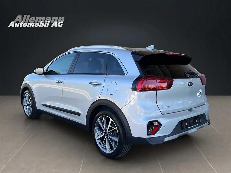 Gebraucht Kia Niro Style 141 PS (103 kW) 2025 Silber SUV