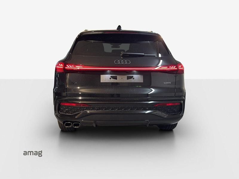 Gebraucht Audi Q5 Comfort 204 PS (150 kW) 2026 Mythosschwarz metallic SUV