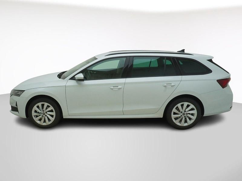 Neu Skoda Octavia Loft 150 PS (110 kW) 2025 Weiss Kombi
