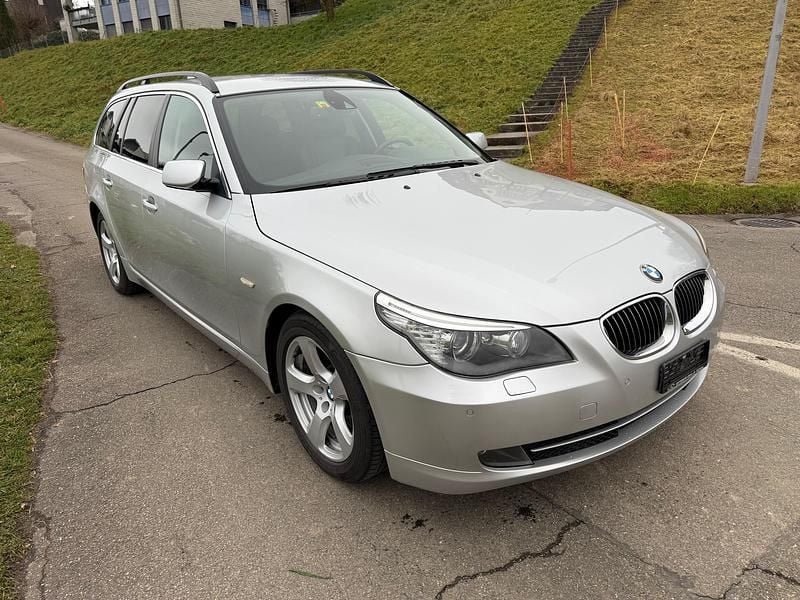 Gebraucht BMW 530 272 PS (200 kW) 2007 Kombi