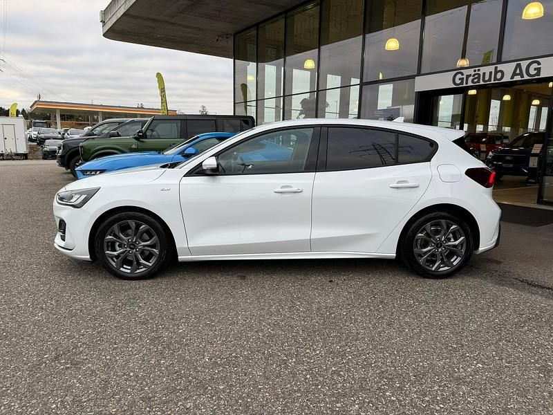 Gebraucht Ford Focus ST-Line X 155 PS (114 kW) 2025 Weiss Limousine