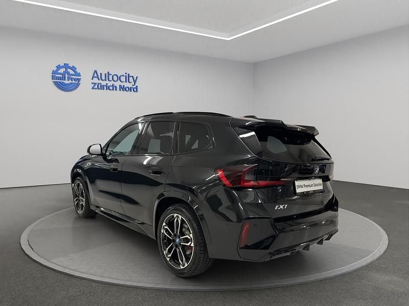 Gebraucht BMW iX1 Comfort Edition 225 kW (306 PS) 2024 Schwarz SUV