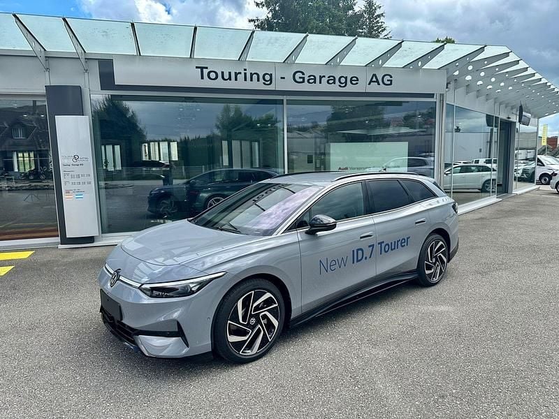 Grau Gebraucht 2024 VW ID.7 Pro Kombi | CHF 56’600 (Fairer Preis) - Bild 1/4