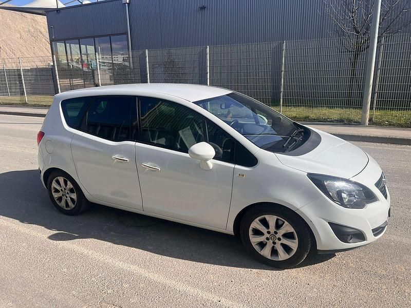 Gebraucht Opel Meriva Cosmo 140 PS (102 kW) 2011 Van / Kleinbus