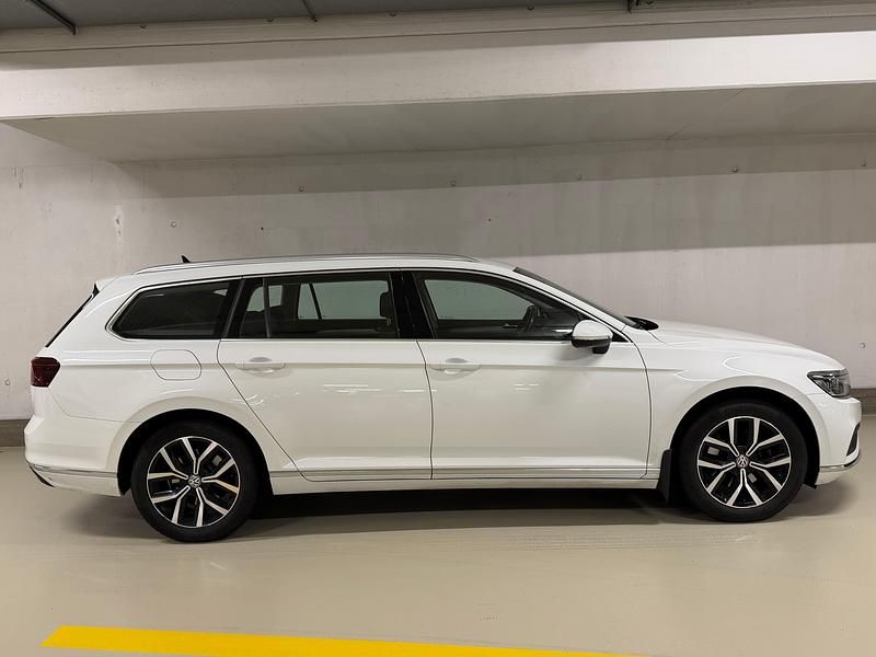 Gebraucht VW Passat Elegance 190 PS (139 kW) 2019