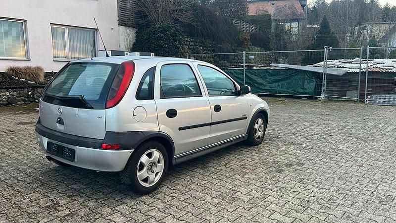 Gebraucht Opel Corsa 90 PS (66 kW) 2003 Kleinwagen