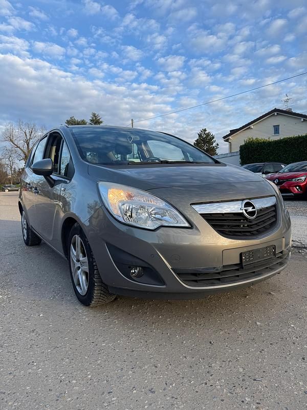 Gebraucht Opel Meriva Cosmo 100 PS (73 kW) 2010 Van / Kleinbus