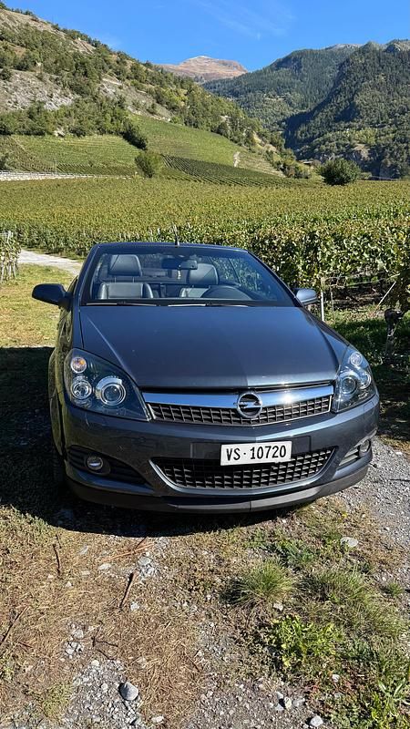 Gebraucht 2010 Opel Astra Cosmo | CHF 9’900 - Bild 1/4