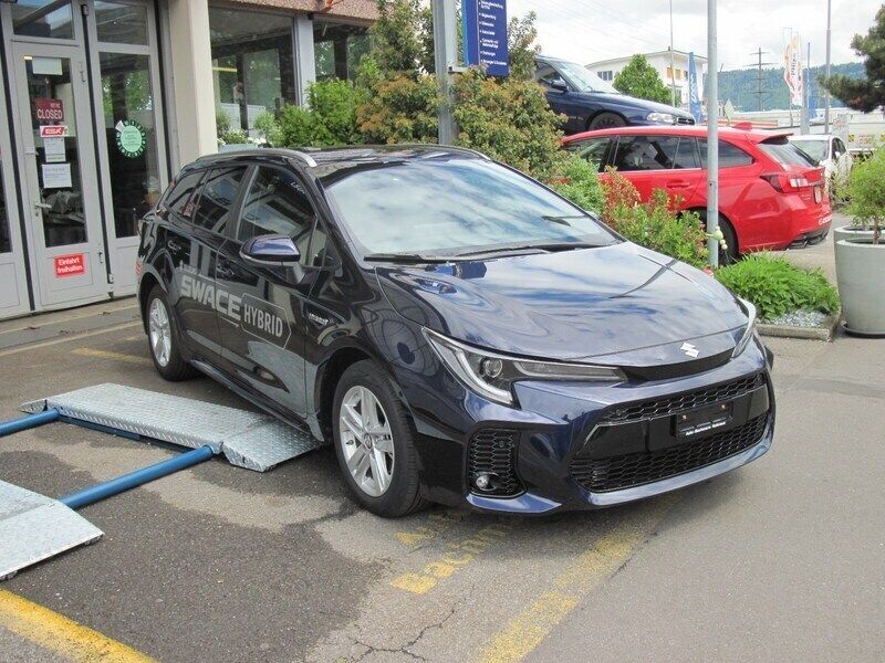 Gebraucht 2020 Suzuki Swace Kombi | CHF 27’950 (Teuer) - Bild 1/4