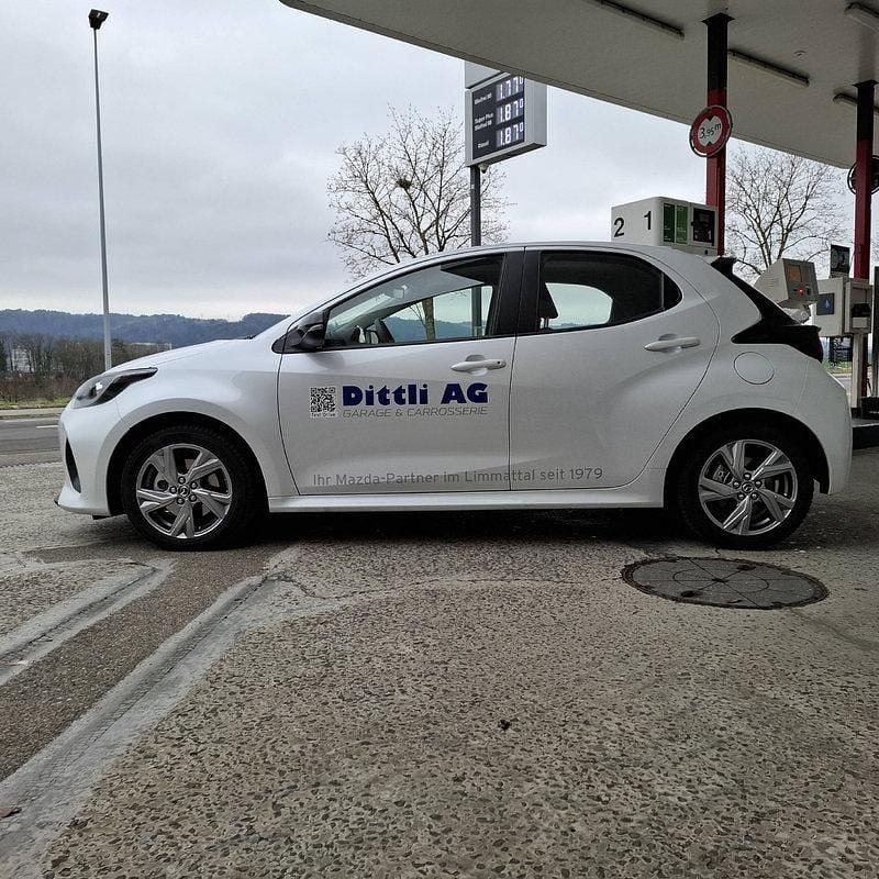 Gebraucht Mazda 2 Exclusive-Line 116 PS (85 kW) 2024 Weiss Limousine