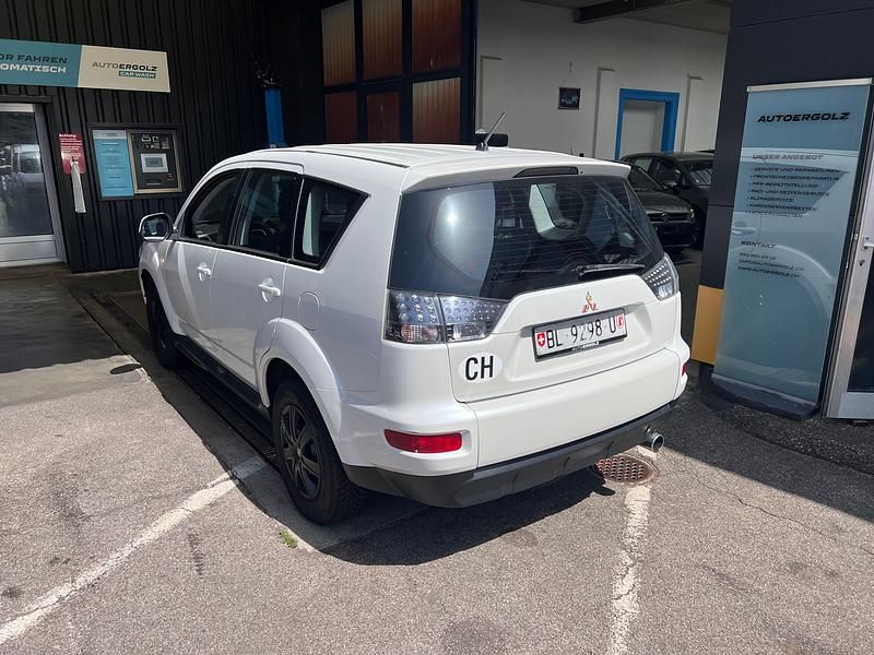 Gebraucht Mitsubishi Outlander Inform 147 PS (108 kW) 2010 SUV