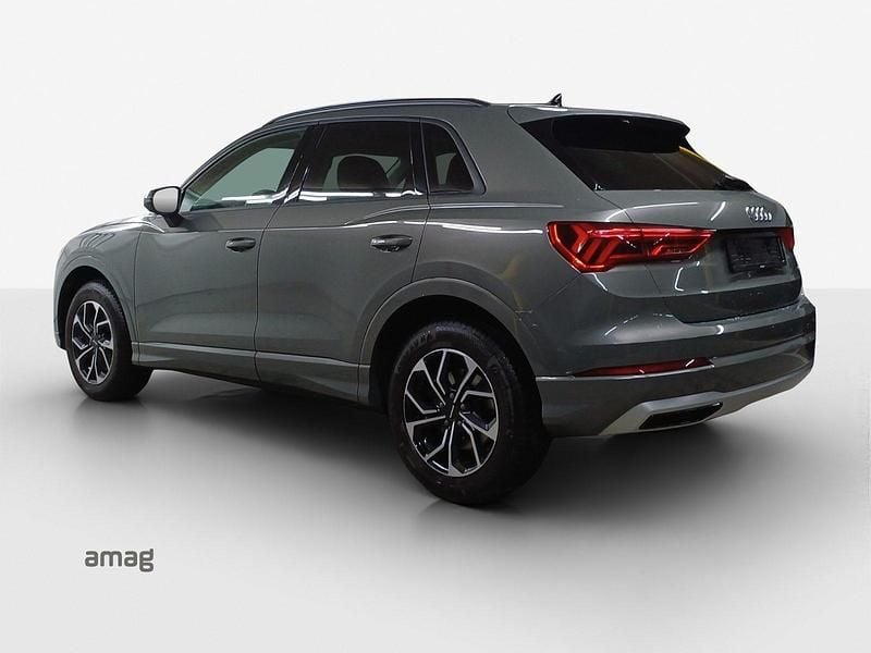 Gebraucht Audi Q3 Advanced 190 PS (139 kW) 2023 Chronosgrau metallic SUV