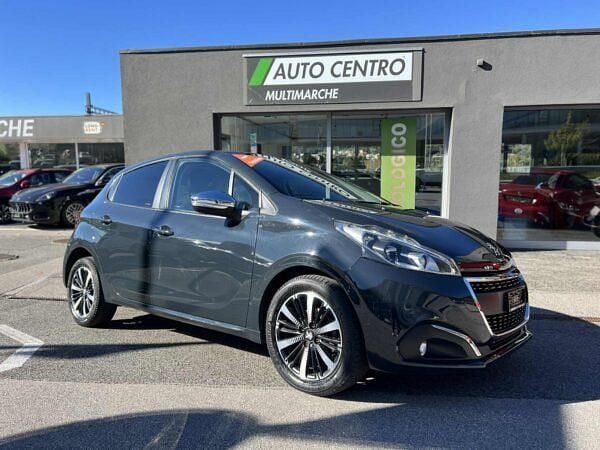 Gebraucht Peugeot 208 Signature Sky 82 PS (60 kW) 2019 Kleinwagen