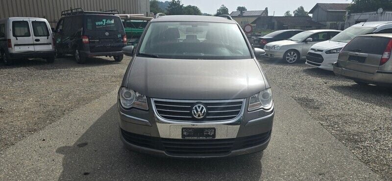 Gebraucht 2010 VW Touran Conceptline Van / Kleinbus | CHF 1’500 (Fairer Preis) - Bild 1/4