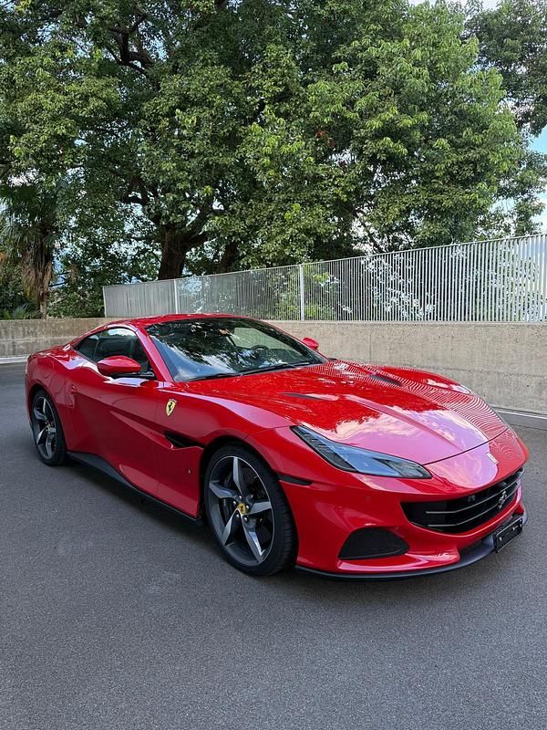 Gebraucht Ferrari Portofino 620 PS (456 kW) 2022 Cabrio