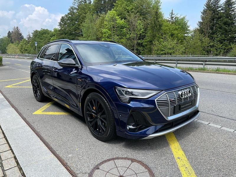 Neu Audi e-tron S-Line 300 kW (408 PS) 2025 SUV