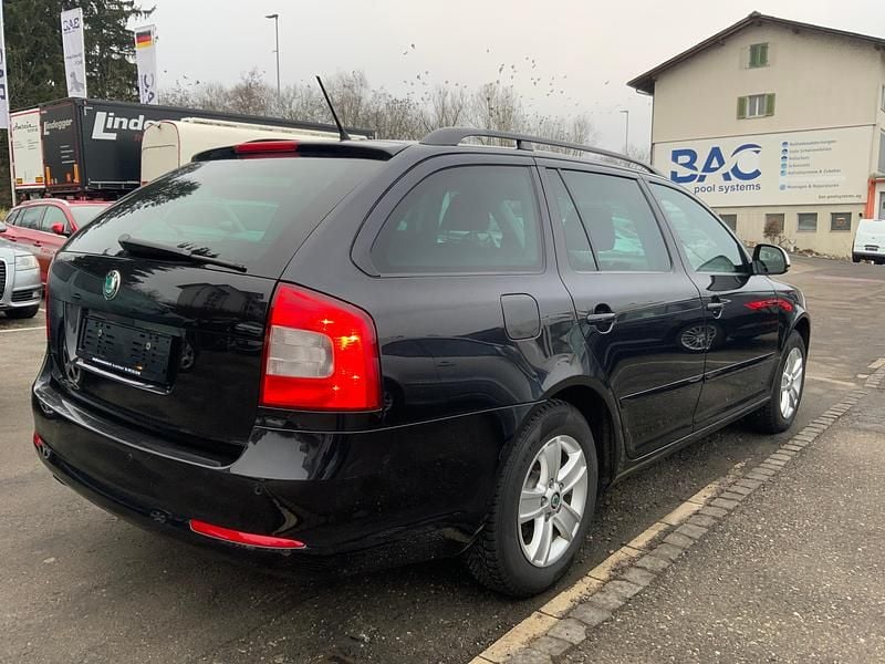 Gebraucht Skoda Octavia Adventure 160 PS (117 kW) 2011 Kombi