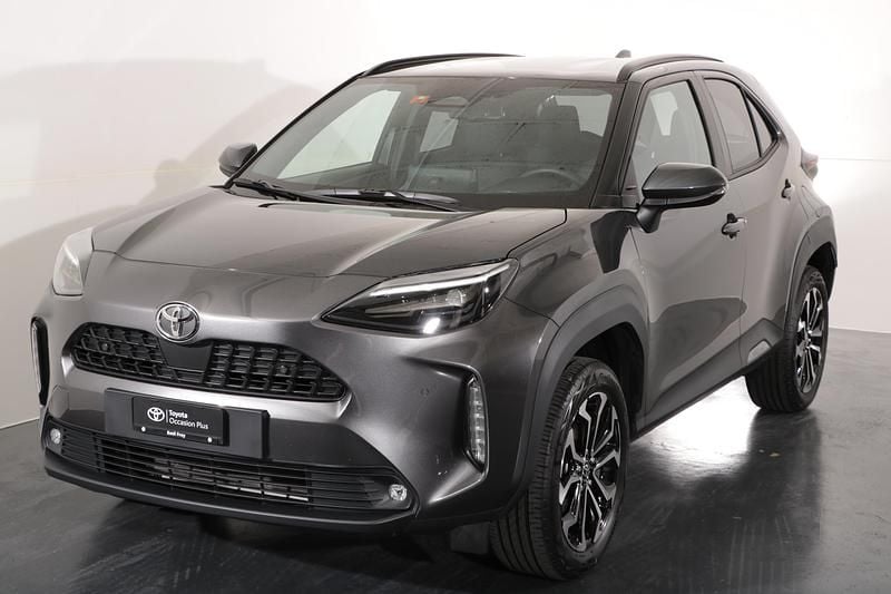 Grau Gebraucht 2025 Toyota Yaris Cross Trend SUV | CHF 32’920 (Fairer Preis) - Bild 1/4