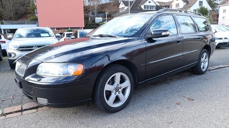 Gebraucht 2006 Volvo V70 Momentum Kombi | CHF 2’500 (Guter Preis) - Bild 1/4