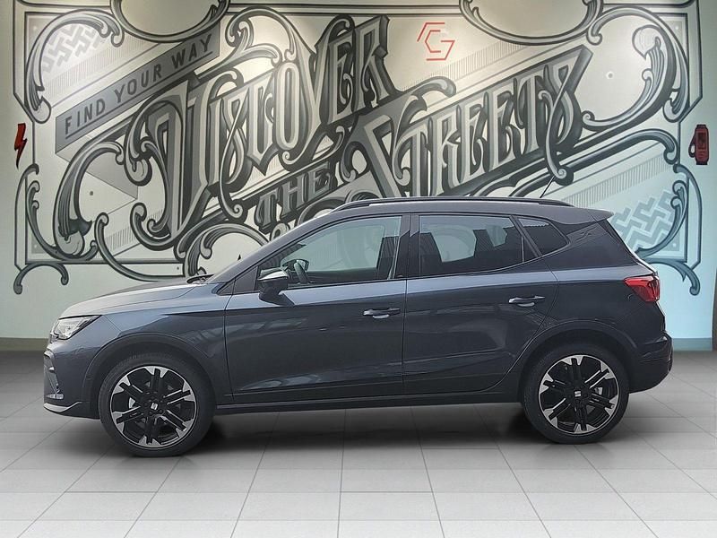 Neu Seat Arona FR 150 PS (110 kW) 2025 Grau SUV