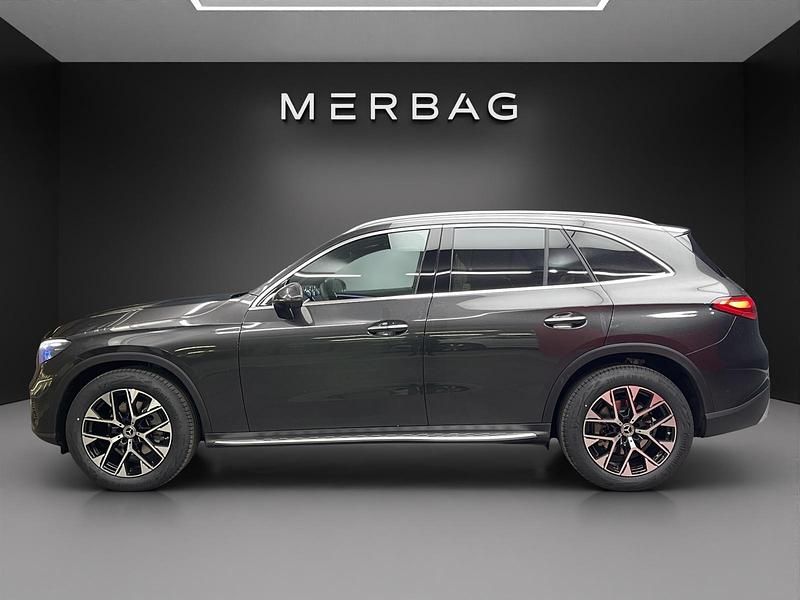 Neu Mercedes GLC200 204 PS (150 kW) 2026 Grau SUV