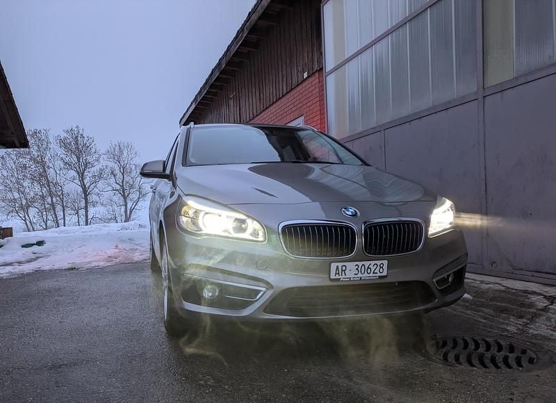 Gebraucht 2016 BMW 225 Active Tourer iPerformance Van / Kleinbus | CHF 11’990 (Guter Preis) - Bild 1/4