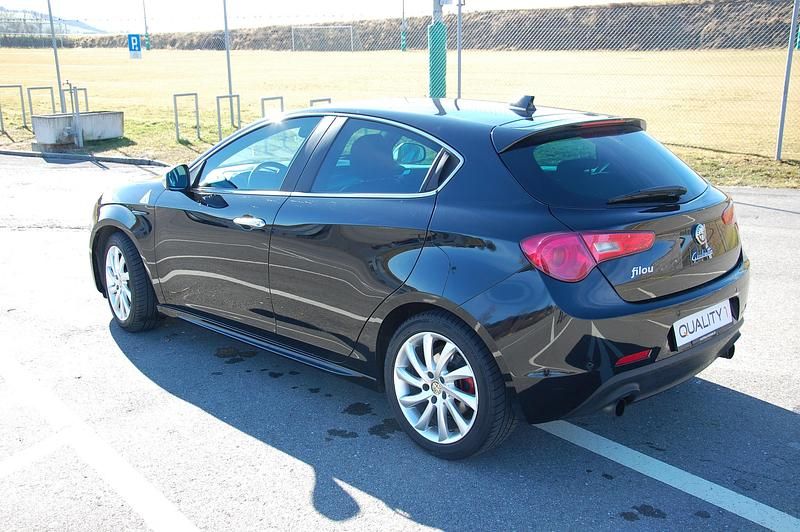 Gebraucht Alfa Romeo Giulietta Quadrifoglio Verde 235 PS (172 kW) 2011 Kleinwagen