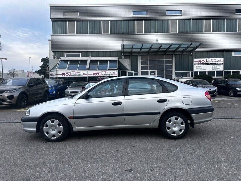 Gebraucht 2001 Toyota Avensis Kleinwagen | CHF 5’900 - Bild 1/4