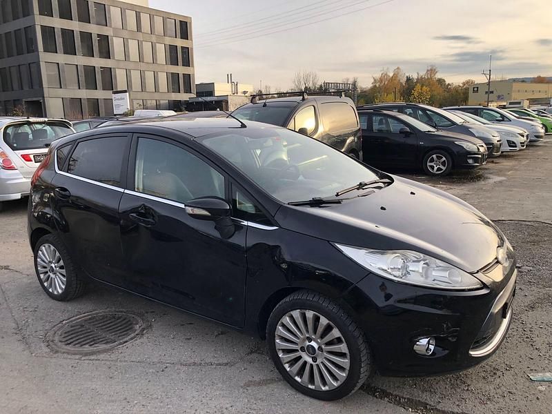 Gebraucht Ford Fiesta Titanium 68 PS (50 kW) 2009