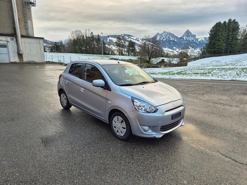Gebraucht Mitsubishi Space Star Intense 80 PS (58 kW) 2014 Van / Kleinbus