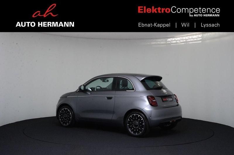Neu Fiat 500e La Prima 87 kW (119 PS) 2025 Kleinwagen