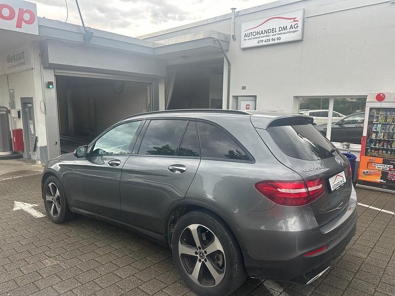 Gebraucht Mercedes GLC250 AMG line 204 PS (150 kW) 2018 SUV