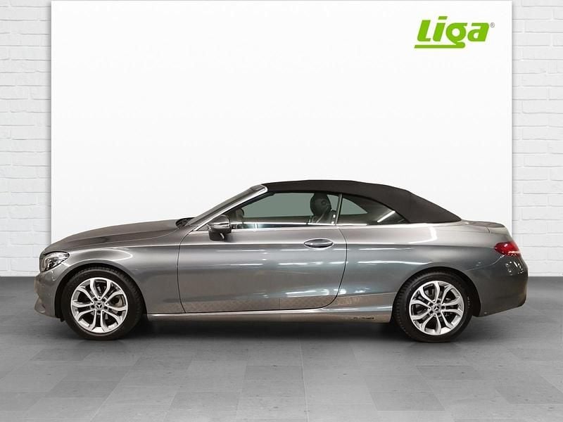 Gebraucht Mercedes C180 156 PS (114 kW) 2018 Grau Cabrio