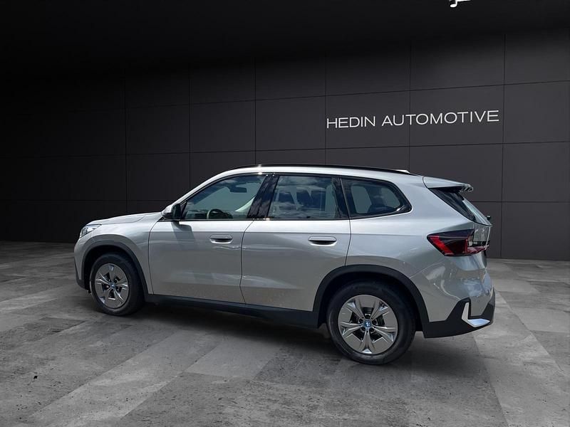 Neu BMW iX1 Shadowline 225 kW (306 PS) 2025 Silber SUV