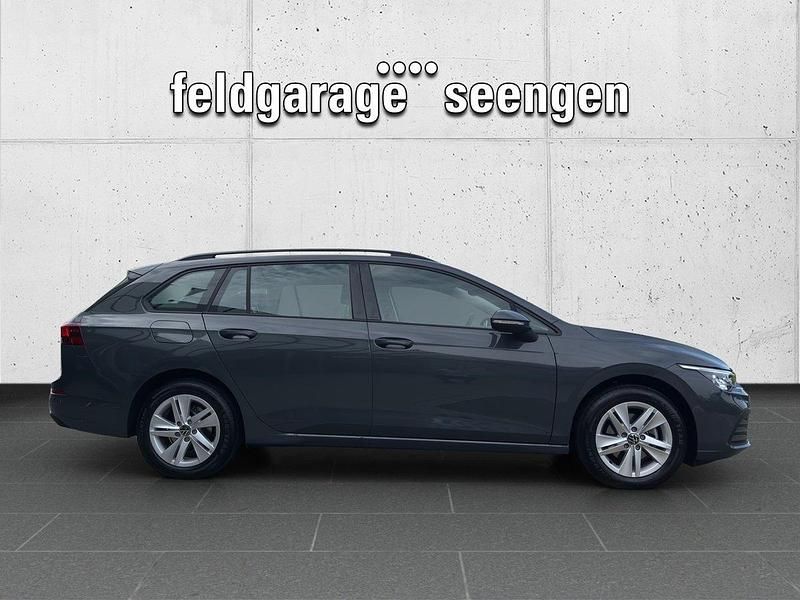 Gebraucht VW Golf VIII Life 130 PS (95 kW) 2023 Kombi