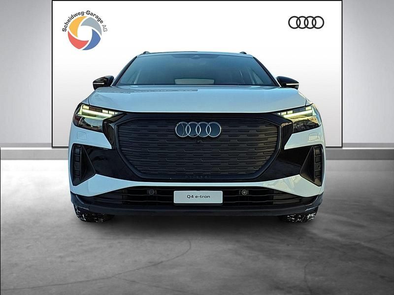 Gebraucht Audi Q4 e-tron Ambiente 210 kW (286 PS) 2025 Weiss SUV