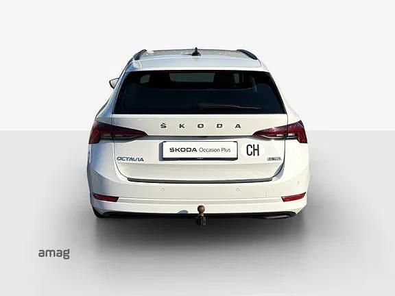 Gebraucht Skoda Octavia G-TEC Style 130 PS (95 kW) 2021 Candy weiss, spezial Kombi
