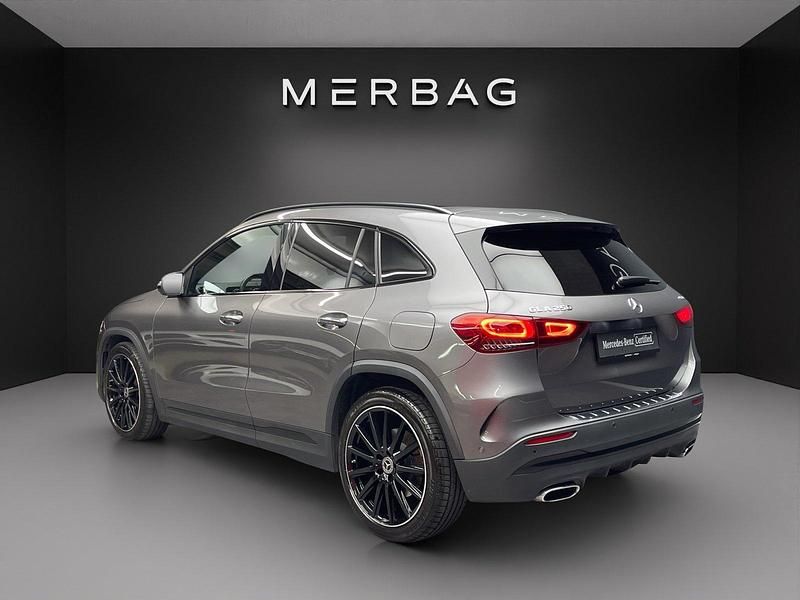 Gebraucht Mercedes GLA250 AMG line 224 PS (164 kW) 2020 Grau SUV