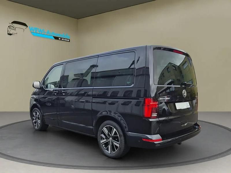 Gebraucht VW Multivan Comfortline 204 PS (150 kW) 2025 Schwarz Van