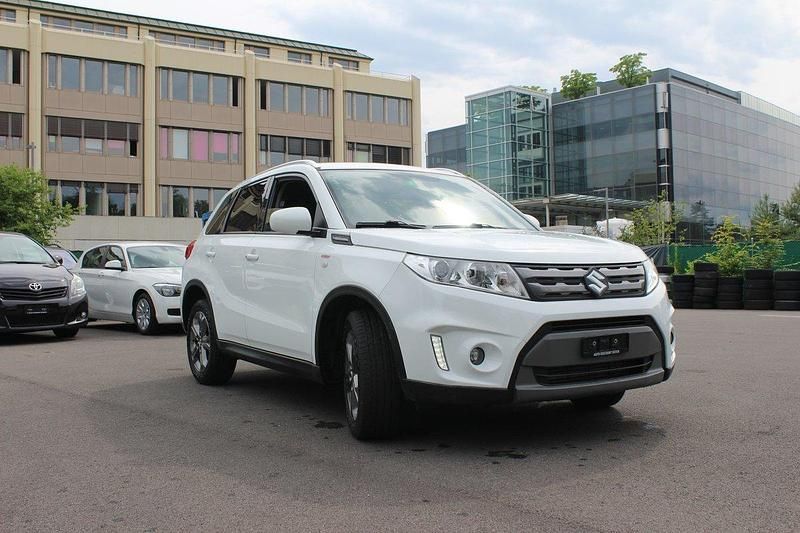 Gebraucht Suzuki Vitara 120 PS (88 kW) 2016 SUV