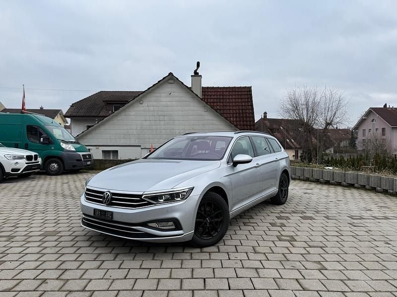 Gebraucht VW Passat Elegance 200 PS (147 kW) 2021