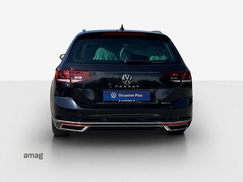 Gebraucht VW Passat Elegance 200 PS (147 kW) 2023 Deepblack perleffekt Kombi