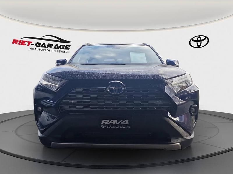Gebraucht Toyota RAV4 Hybrid Premium 222 PS (163 kW) 2024 Mehrfarbig SUV