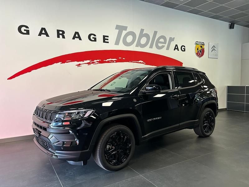 Neu Jeep Compass North 130 PS (95 kW) 2025 Schwarz SUV