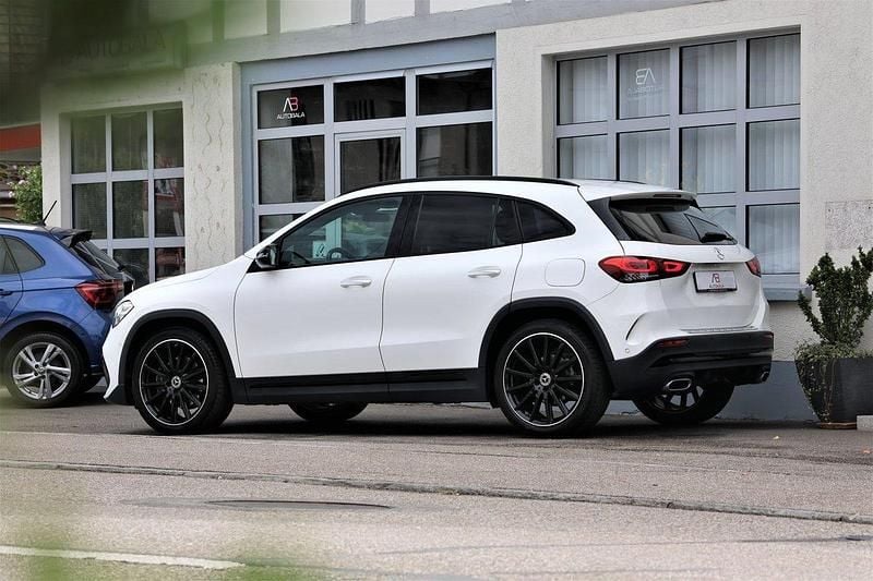 Gebraucht Mercedes GLA200 AMG line 163 PS (119 kW) 2021 SUV
