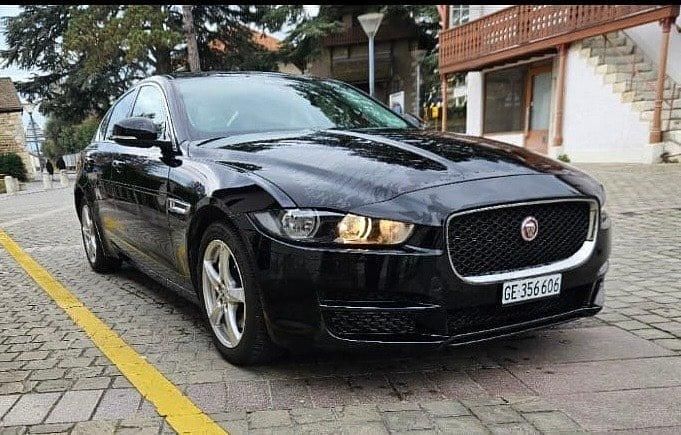 Gebraucht Jaguar XE Pure 180 PS (132 kW) 2018 Limousine