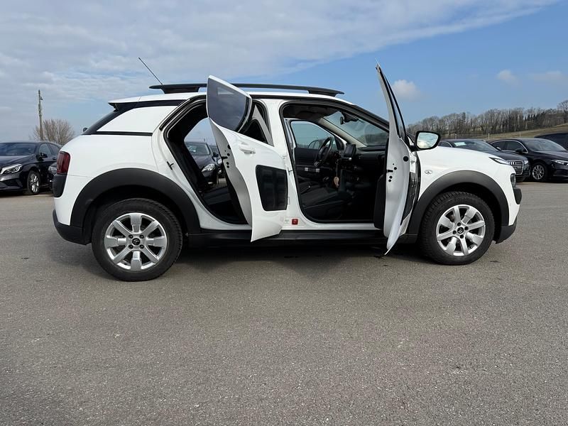 Gebraucht Citroën C4 Cactus Shine 110 PS (80 kW) 2016 Kleinwagen