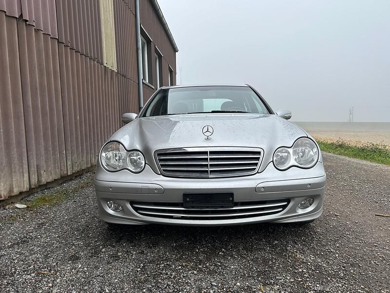 Gebraucht 2004 Mercedes C240 | CHF 2’450 - Bild 1/4