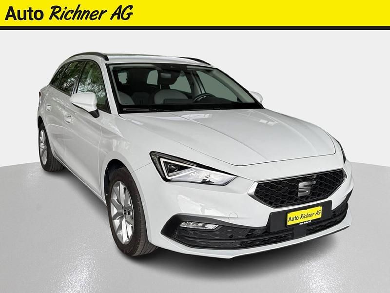 Weiss Gebraucht 2022 Seat Leon ST Style Kombi | CHF 19’400 (Fairer Preis) - Bild 1/4